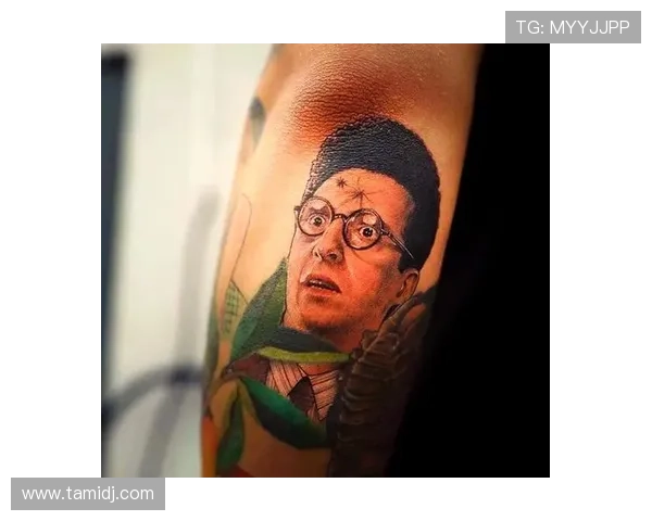 球员身上的神秘纹身揭示的背后故事与个人情感的独特表达